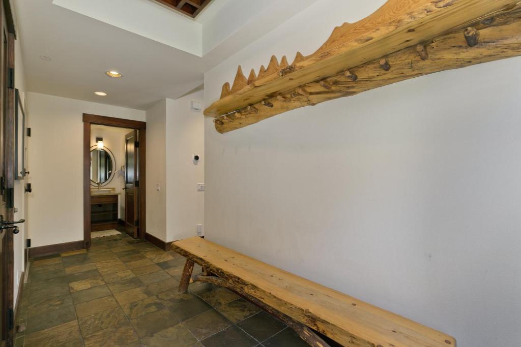 Juniper Crest #25 Condo photo