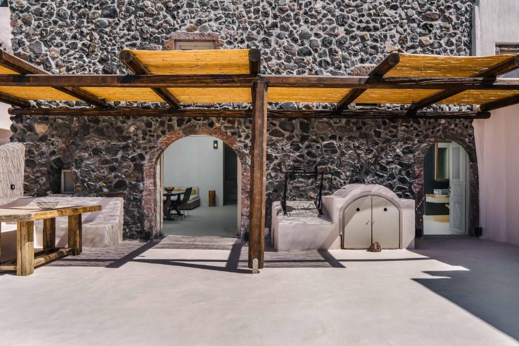 Pyrgos 1870, A restored Winery photo