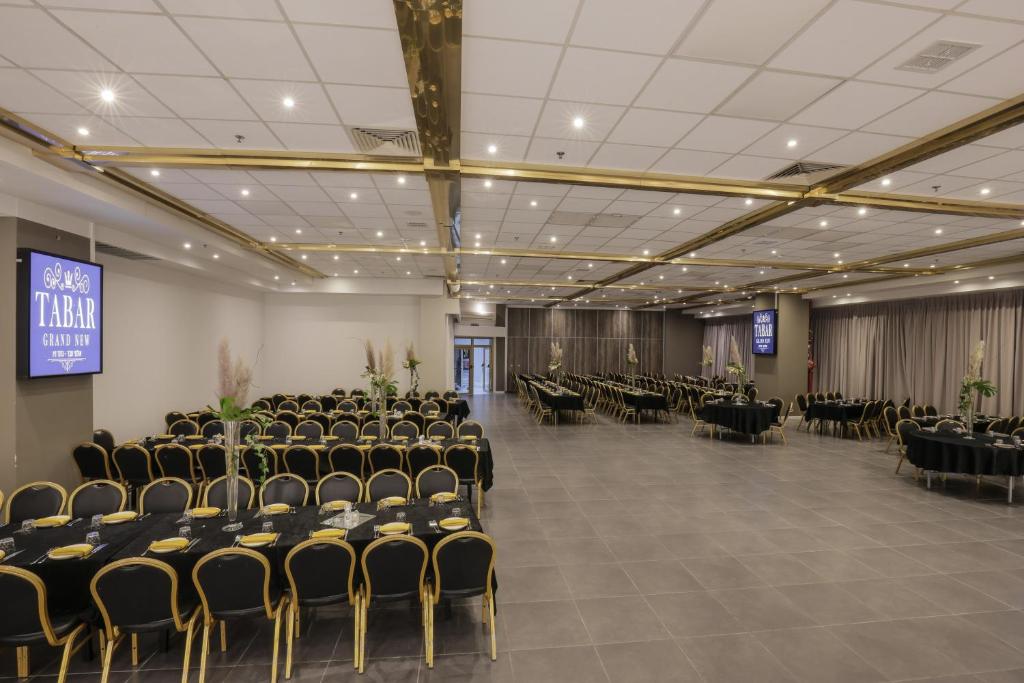 Sala de reuniões / Salões de baile