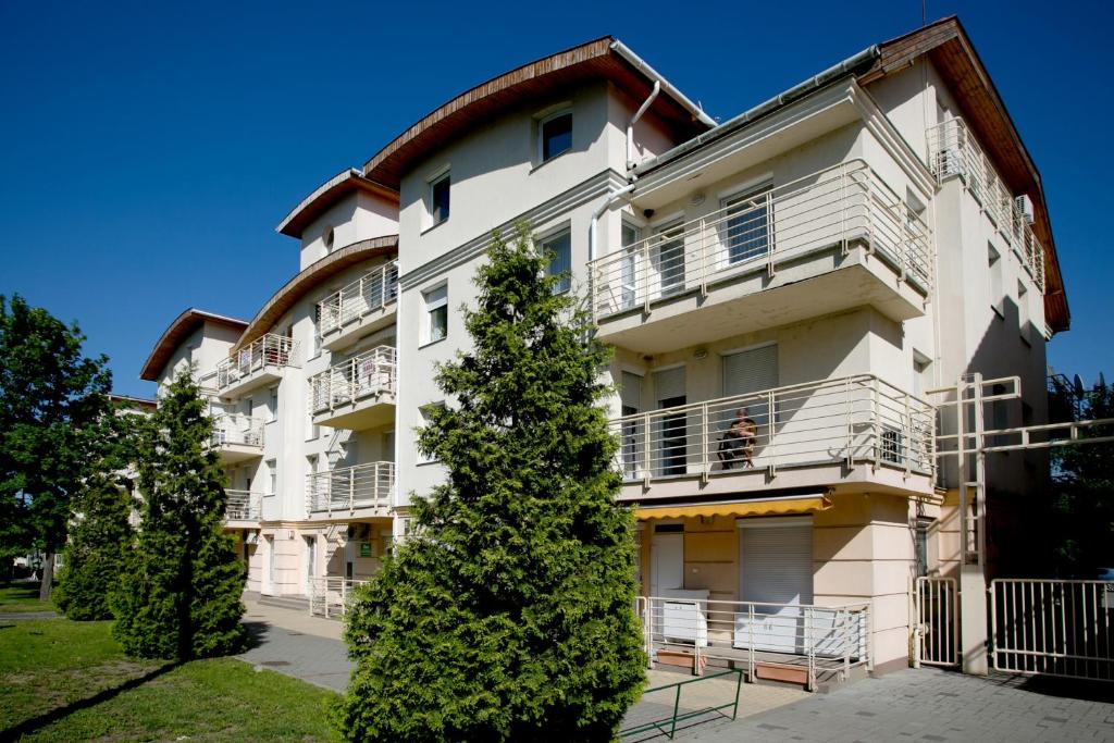 Exterior view, Aqua Wellness Apartments in Hajduszoboszlo