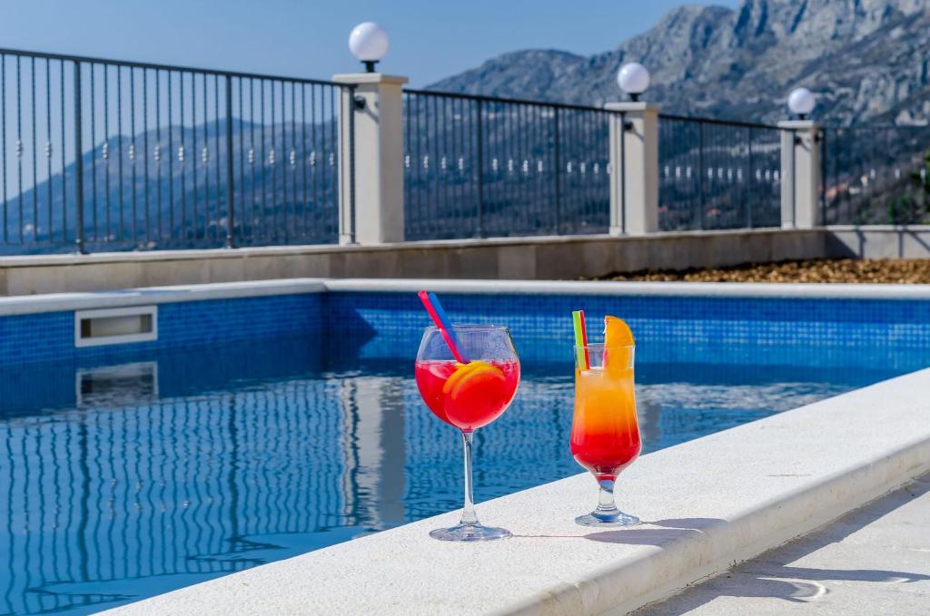 スイミングプール