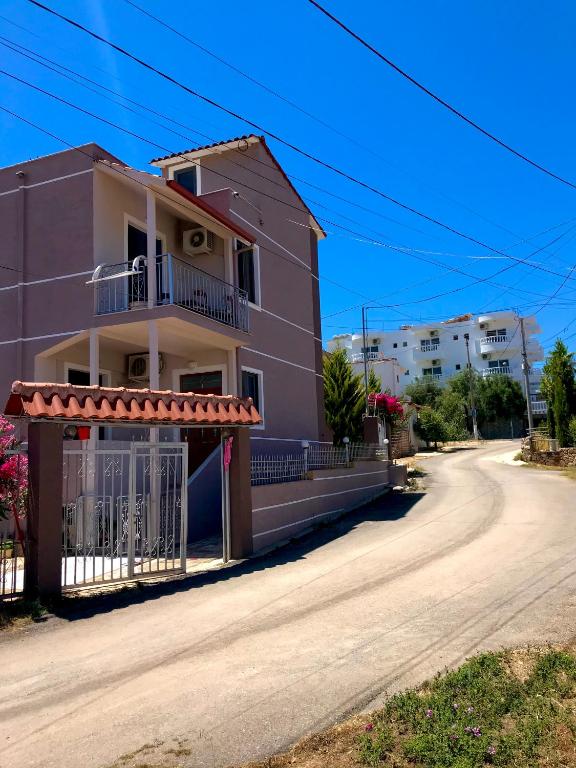 Apartments Villa Dovinefa photo