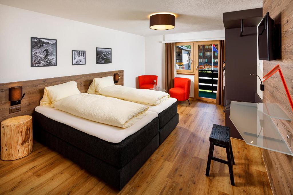 Hotel Blinnenhorn photo