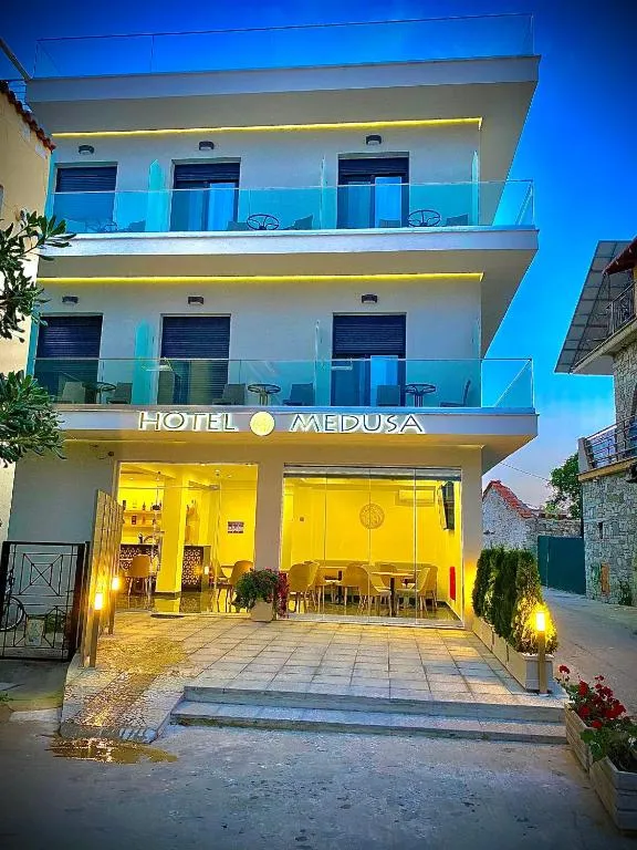 Hotel Medusa，位于普利瑙港湾的酒店