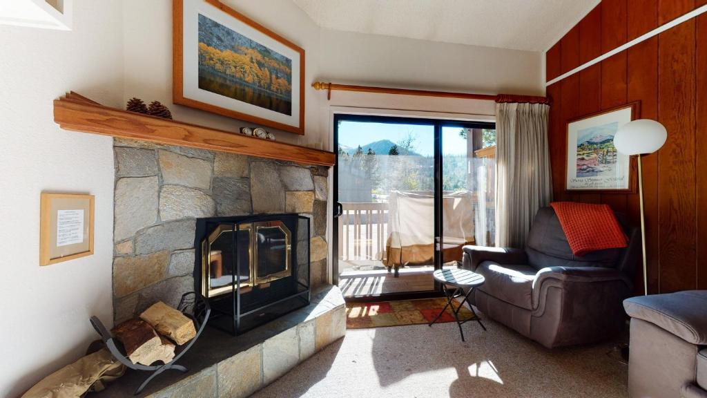 Summit #293 condo, Mammoth Lakes