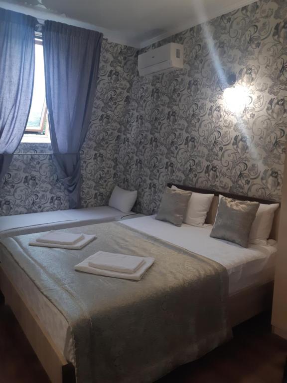 Guest house on pereulok Pionerskiy 4V — Hotel in Novomikhaylovskiy