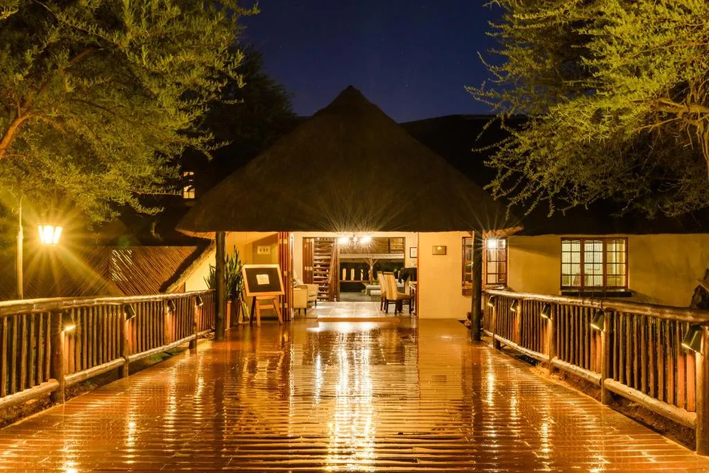 Mongena Private Game Lodge, hotel a Rust de Winter