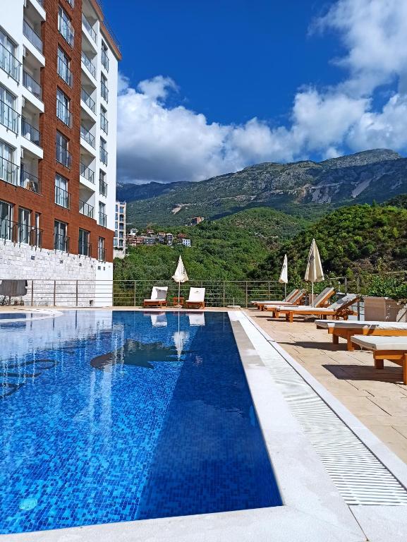 Lux apartment Becici — Hotel in Budva