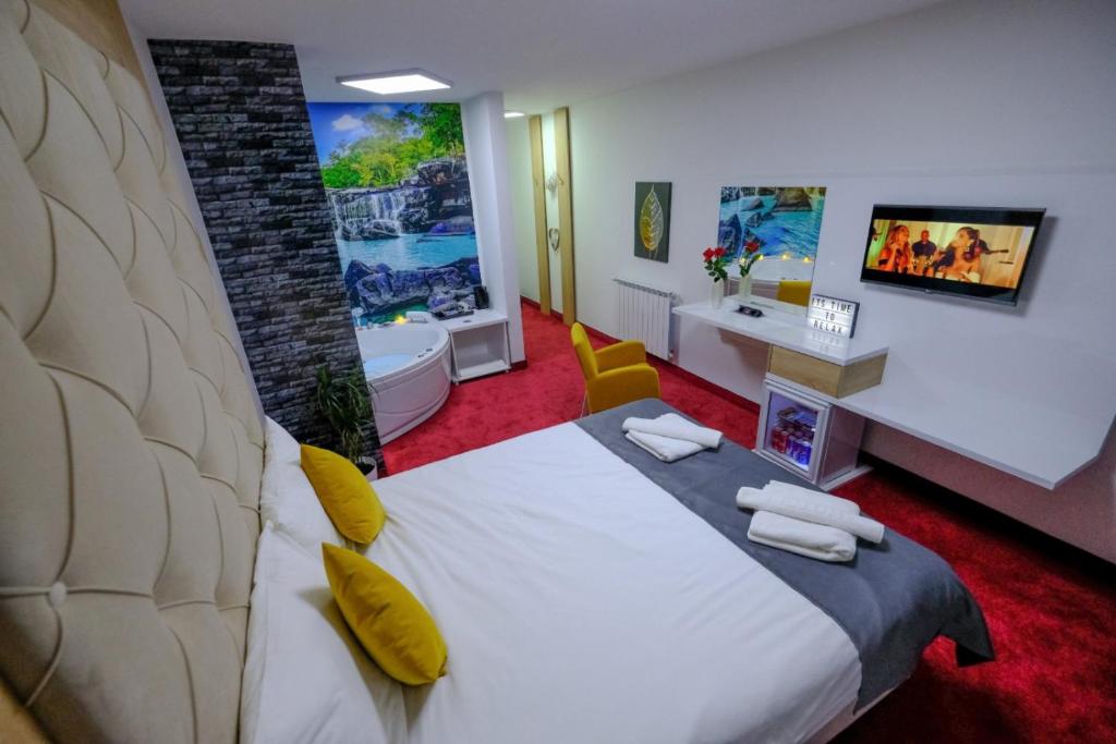 Delux Apartmani Bulevar - 5