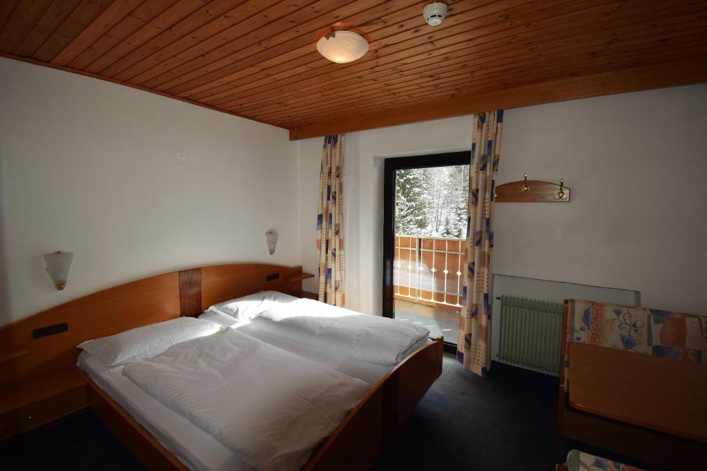 Hotel Montana - 2