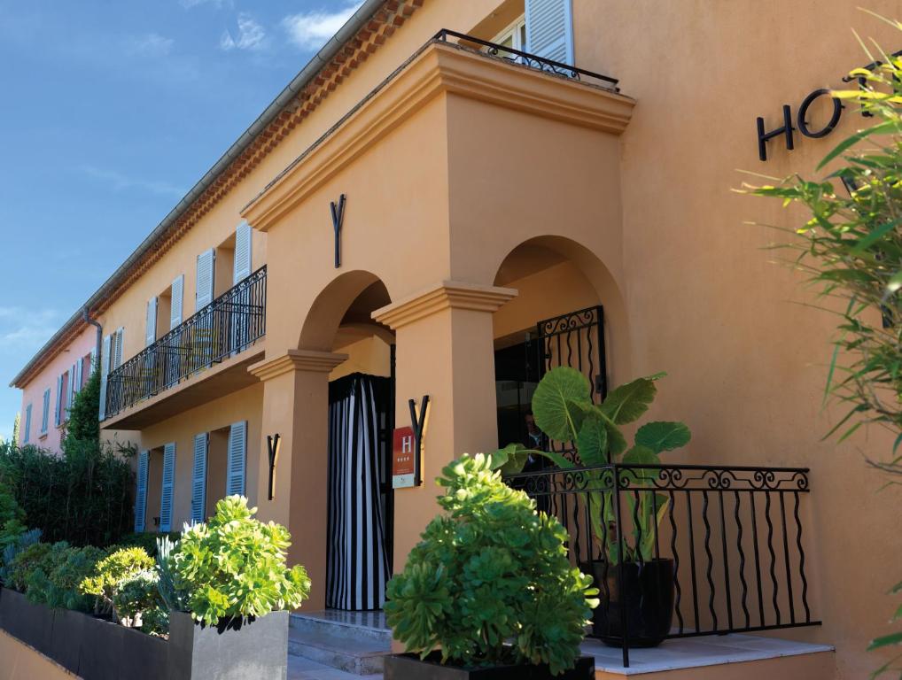 Hôtel Le Y - 3