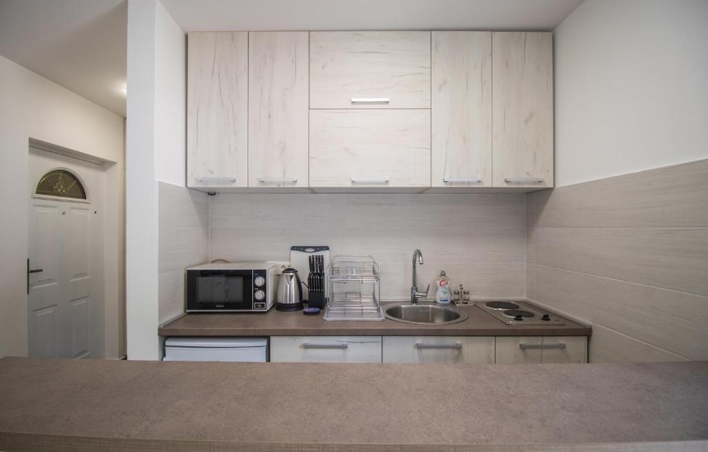 Studio Apartment Urke - 4
