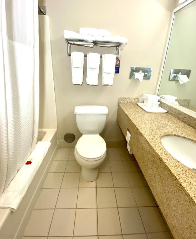 Days Inn By Wyndham Albany Airport Photo 28