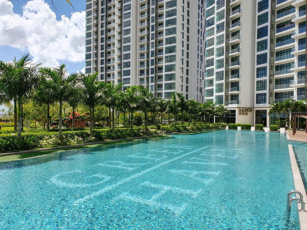 AB HOME "Fountain Suite" GREEN HAVEN #360"Full View JB photo