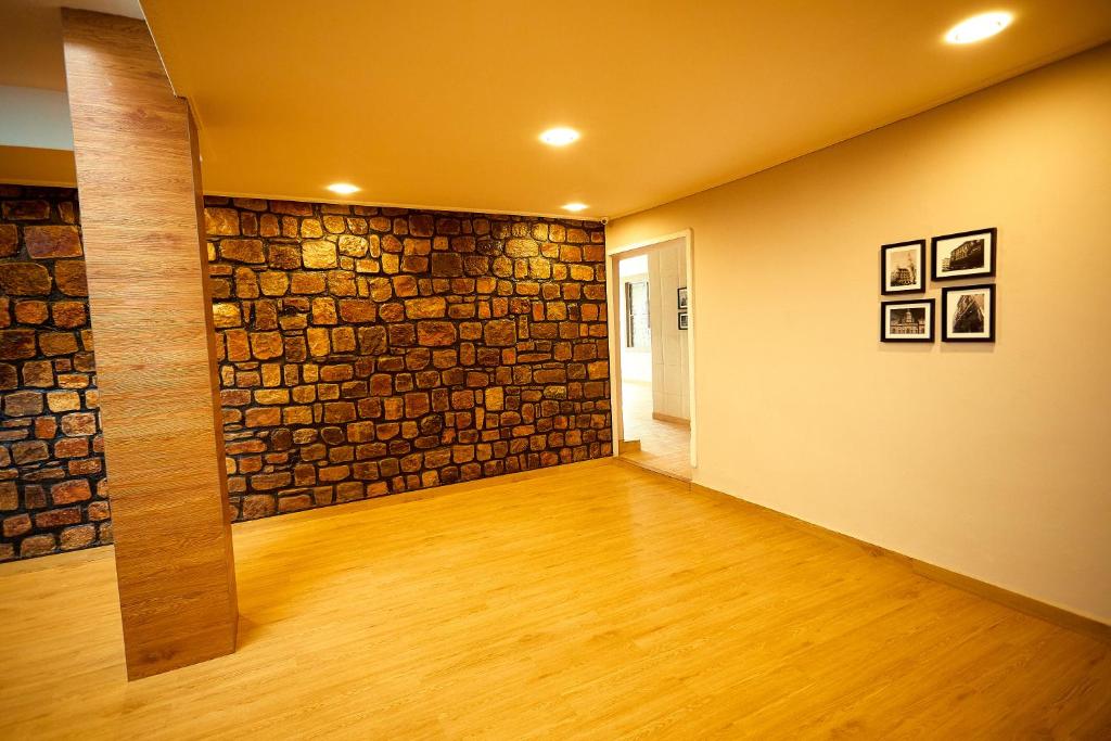 フロント・ロビー