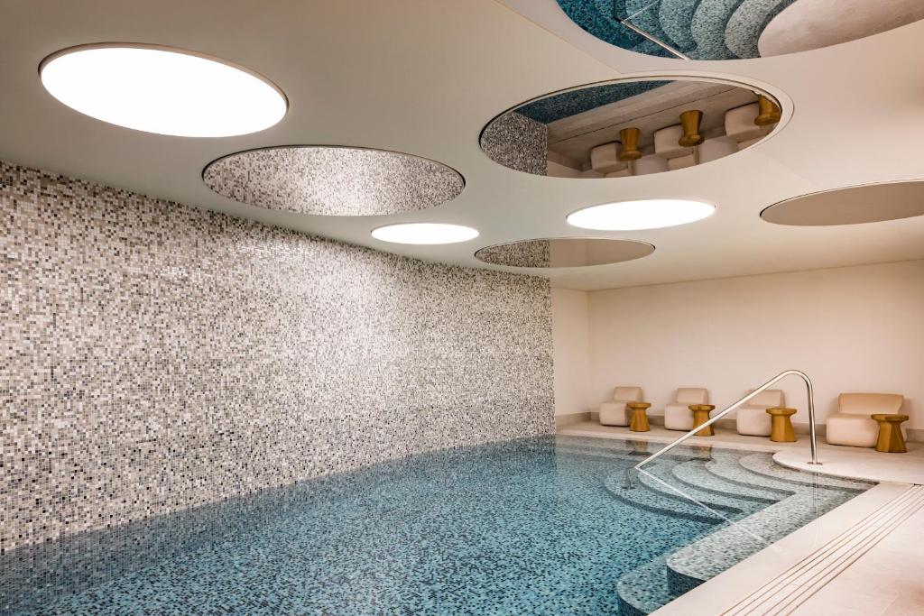 Kimpton St Honore Paris photo