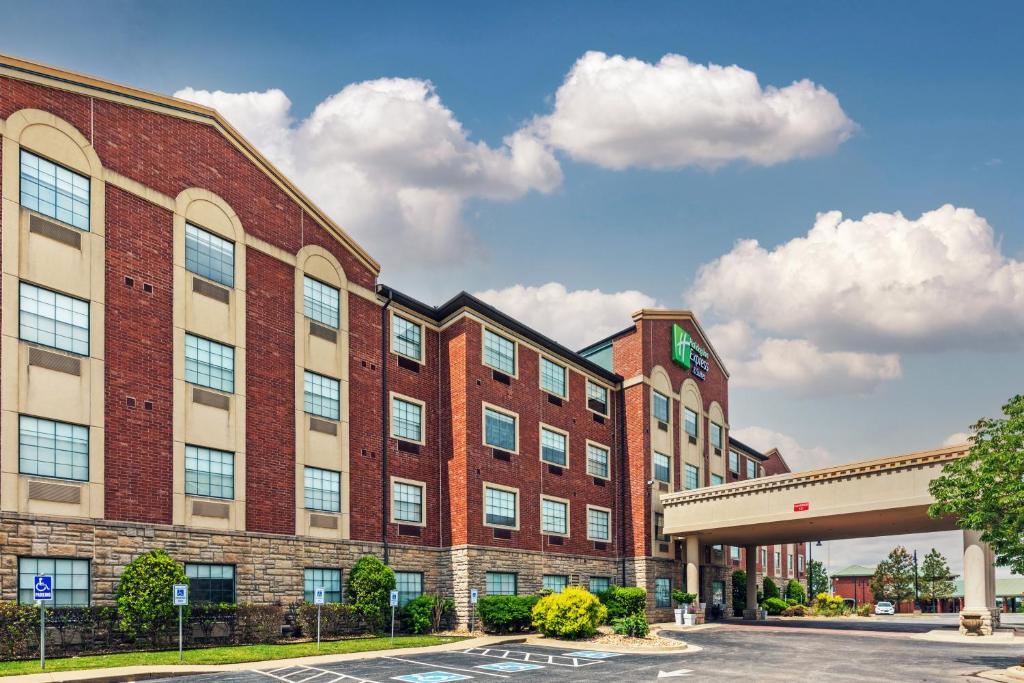 Holiday Inn Express Hotel & Suites Tulsa South Broken Arrow Highway 51 photo