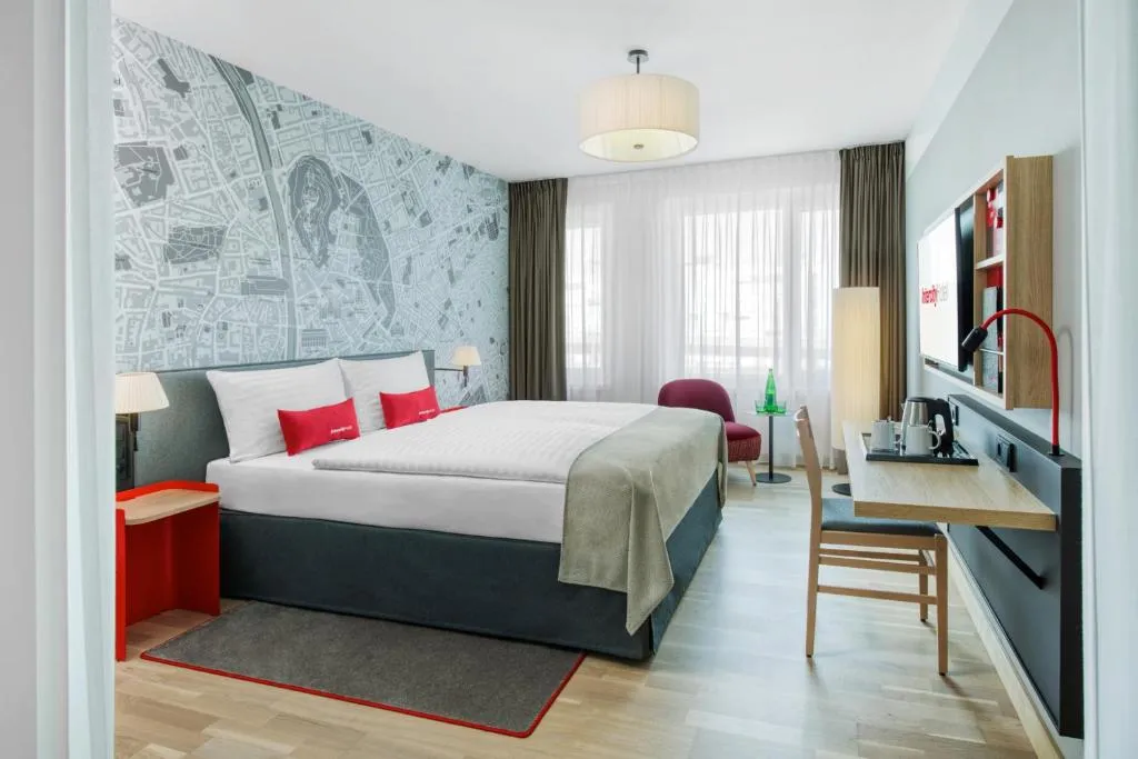 IntercityHotel Graz, hotel in Graz