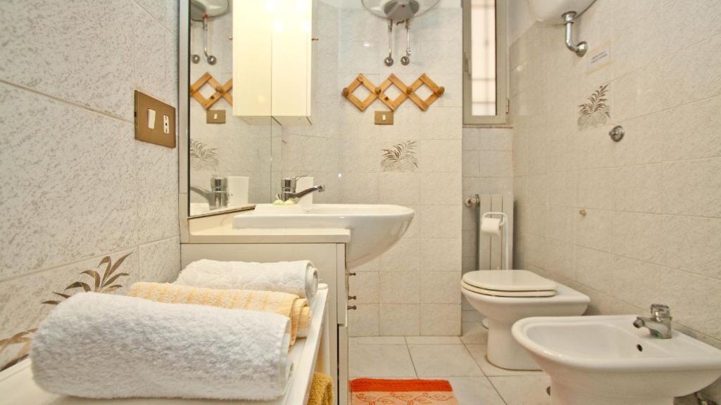 Rental in Rome Celeste Apartment - 3