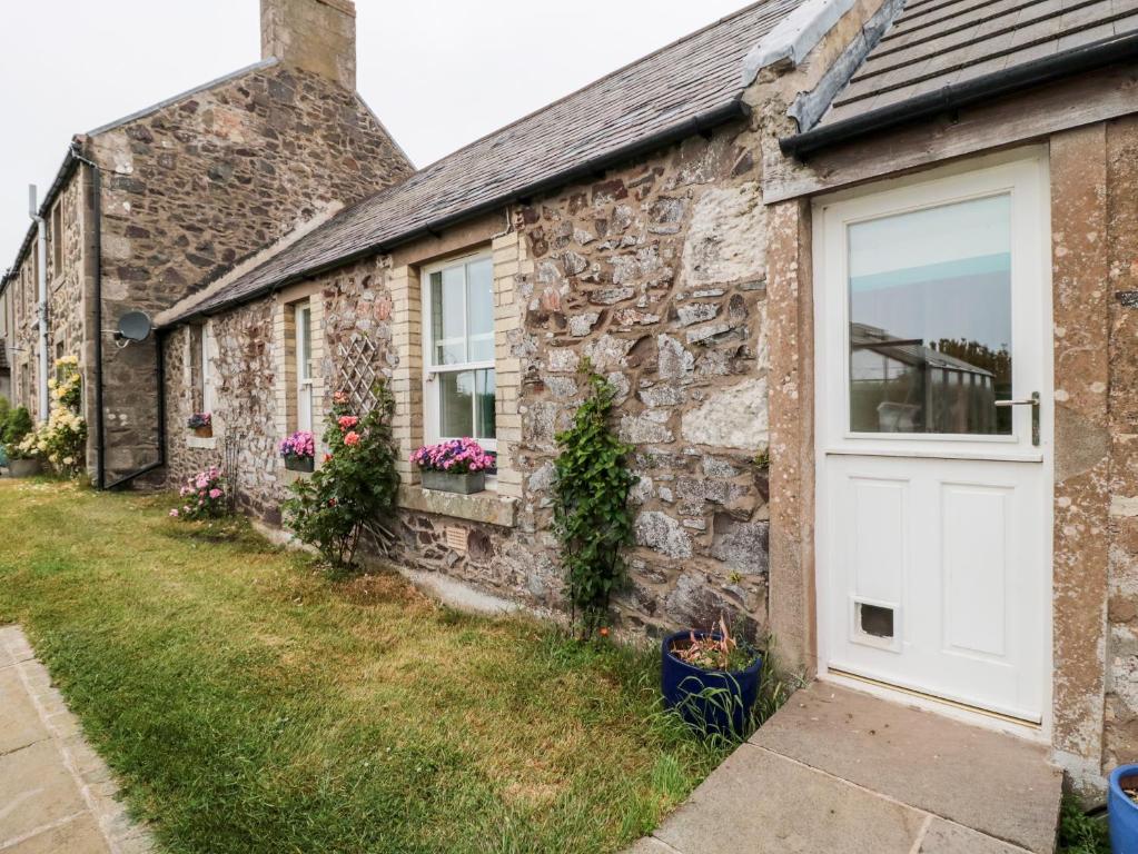 Adams House, Coldingham photo 4