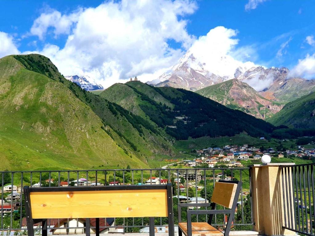 Hotel Horizon Kazbegi photo