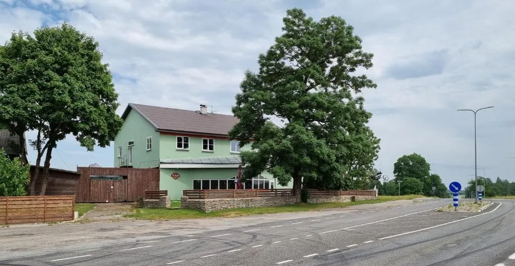 Kresto, hotell Mäos