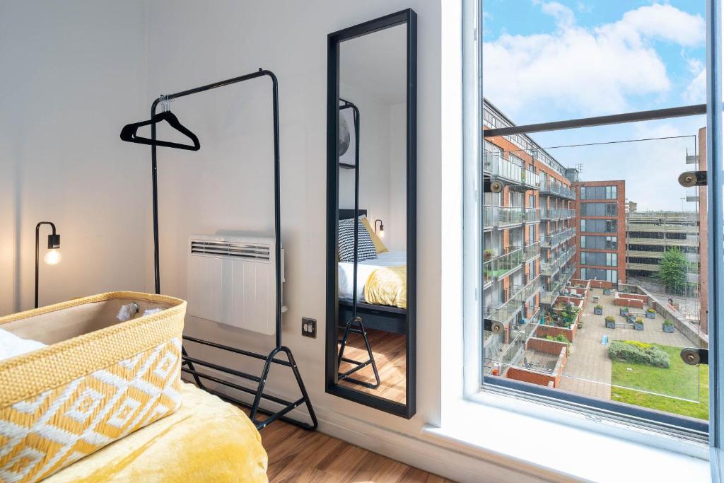 Chic City Centre Apartment Close to Attractions photo