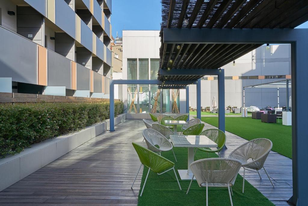 Vincci Zentro Hotel photo