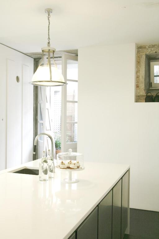 ローザ エ タウ タウンハウス (ROSA ET AL Townhouse) キッチン