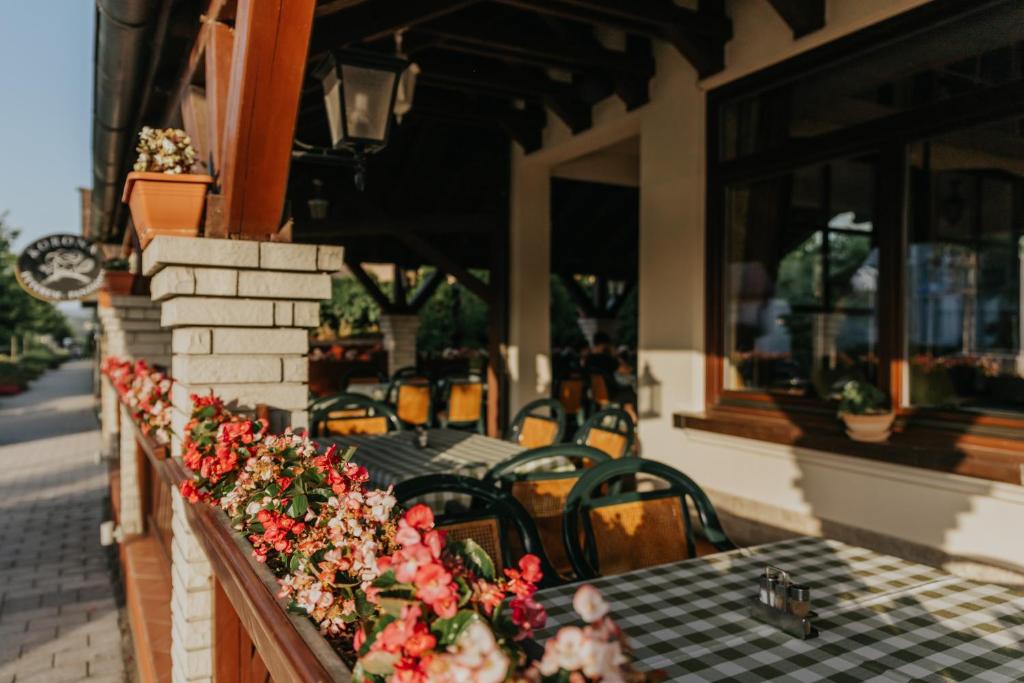 Restaurant, Korona Pension and Restaurant in Hévíz