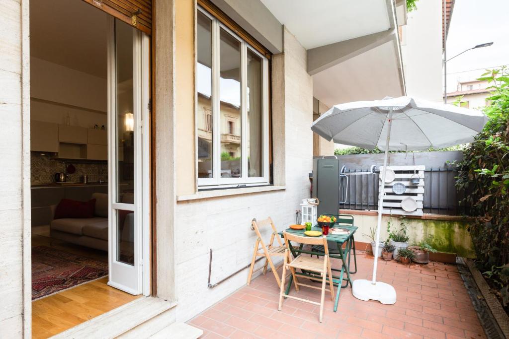 GuestHost - Piazza Oberdan Patio Apartment - 4
