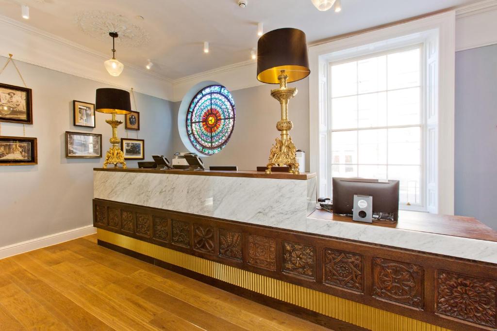 Keavan's Port Hotel , Dublin photo