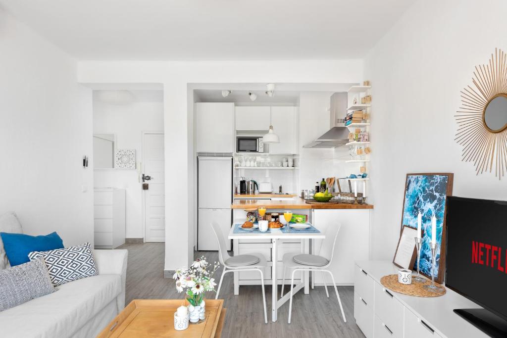 Cozy apartment next to the beach and Nerja center - 5