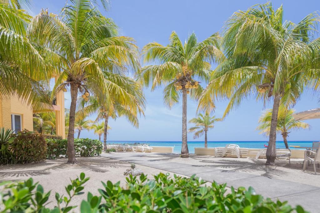 Coral Sands #6 condo, Roatán