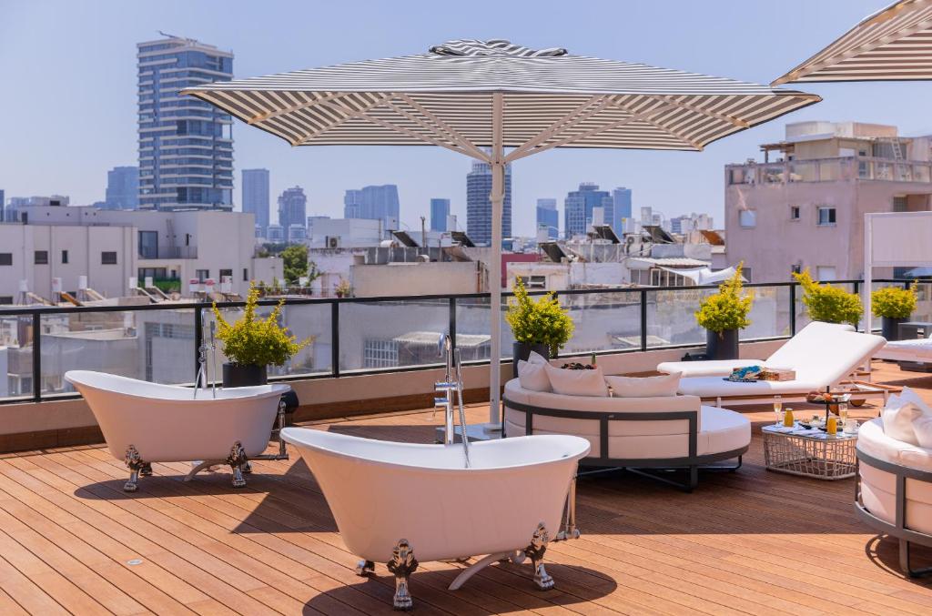 Debrah Brown, a member of Brown Hotels — Hotel in Tel Aviv