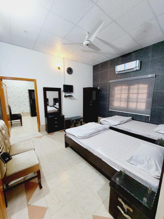 Taj Mahal Guest House photo