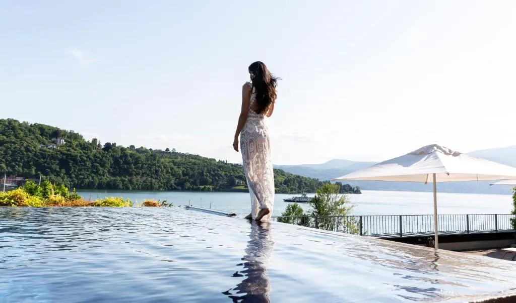 Hotel de Charme Laveno - Luxury all Inclusive，位于拉韦诺-蒙贝洛的酒店
