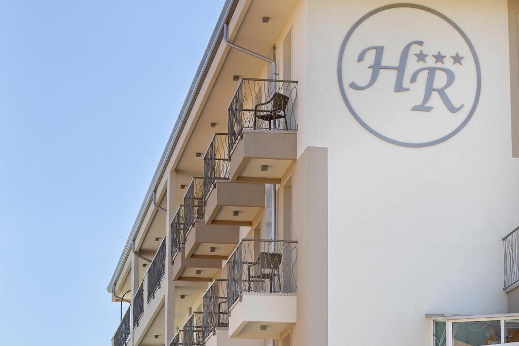 Hotel Riviera - 4