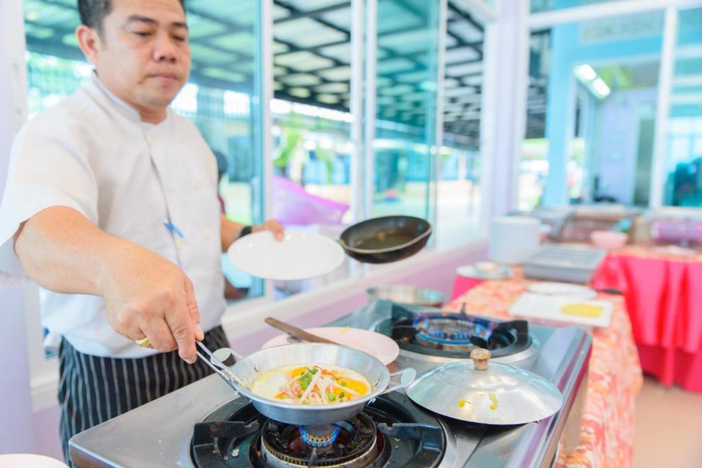 อาหารและเครื่องดื่ม