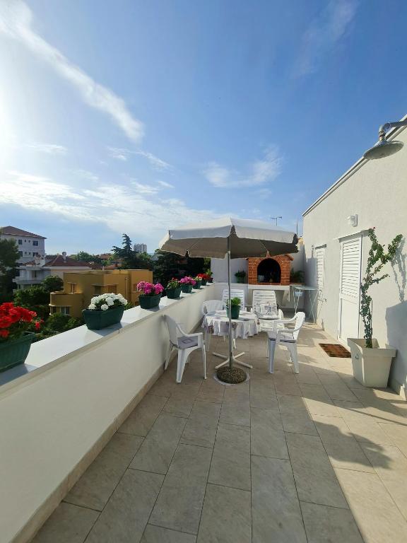 Da Vinko Beach Apartments photo
