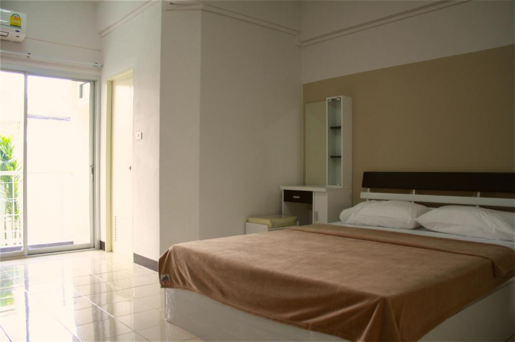 Baanbudsarin Apartment
