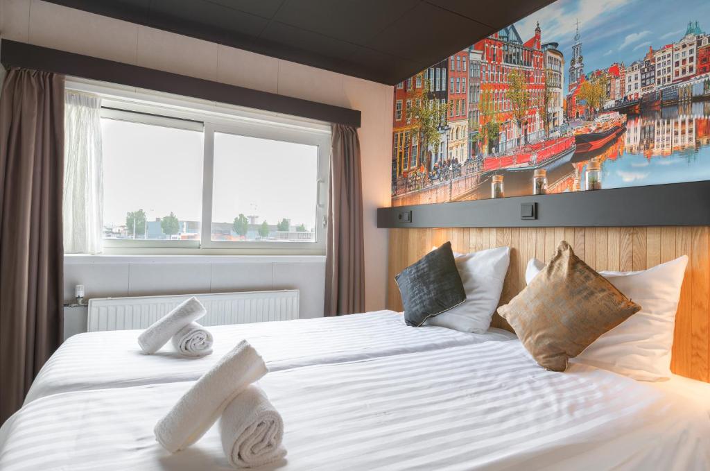 Amstel Botel Photo 27