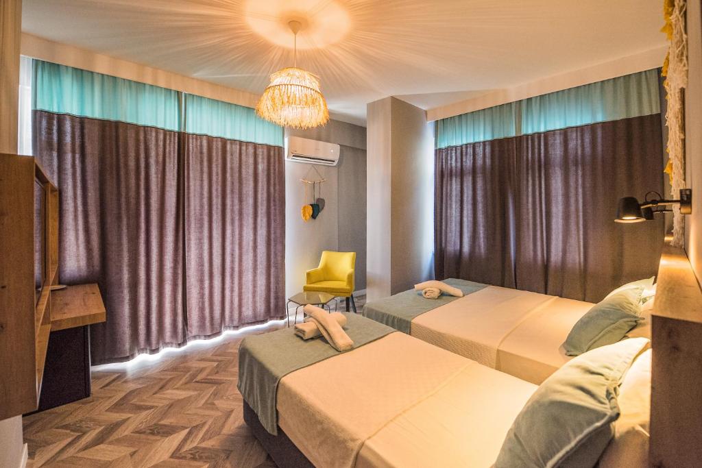 Royal City Hotel photo