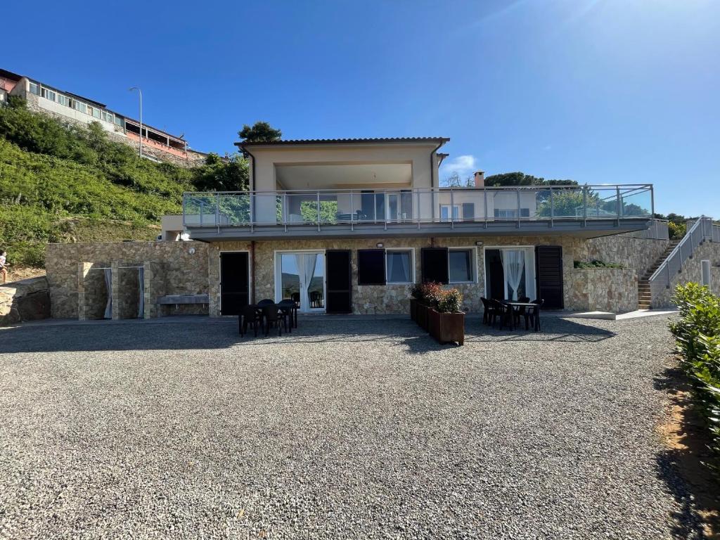 Apt. Pieve San Michele by Agenzia Solturelba, Capoliveri