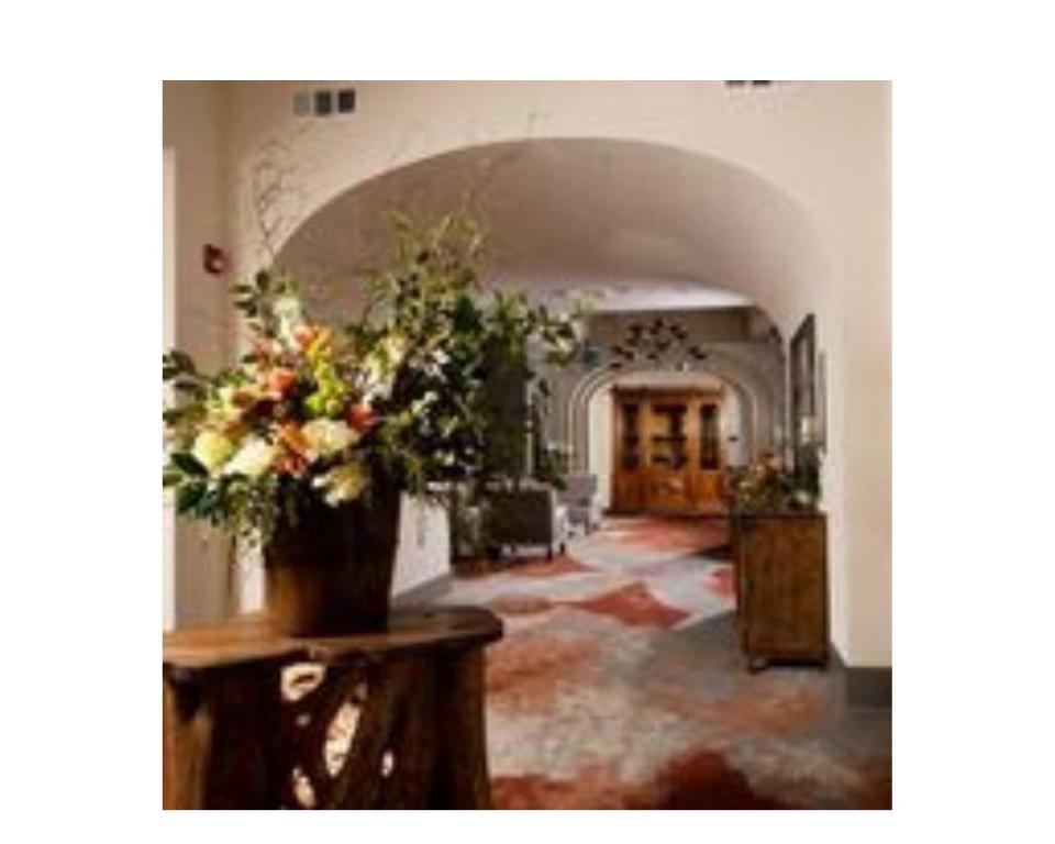 Gateway Hotel, Trademark Collection by Wyndham photo