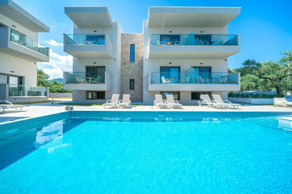 Aquamarine Luxury Rooms Thassos，位于萨索斯的酒店