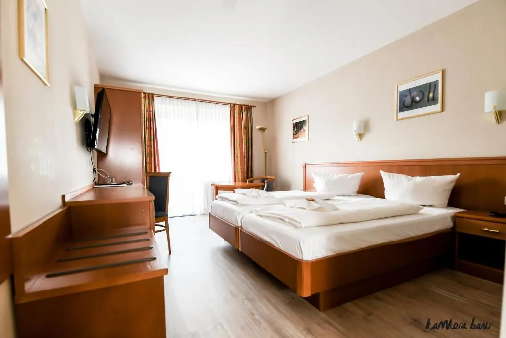 Hotel Blutenburg, Hotel in München