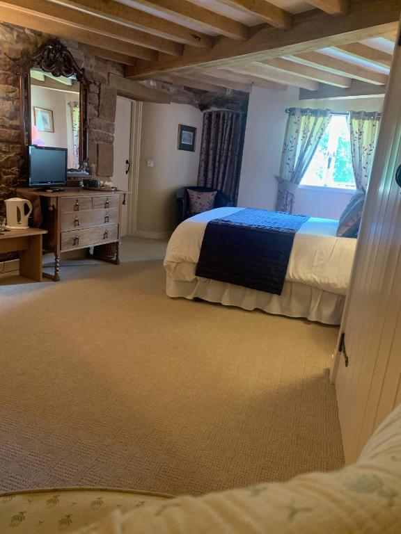 Fiddleback Farm, Wigton photo 2