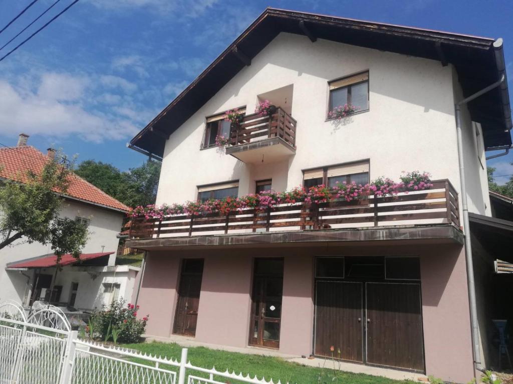 Apartman Draga — Hotel in Mokra Gora