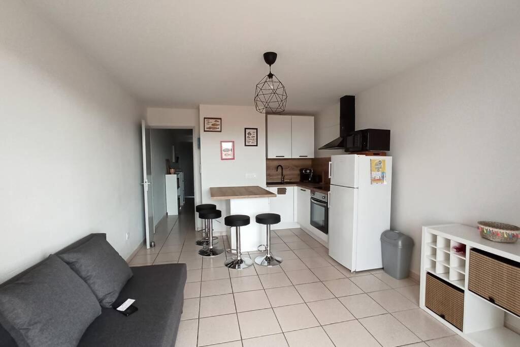 Appartement F2 proche des criques et thalasso - 1
